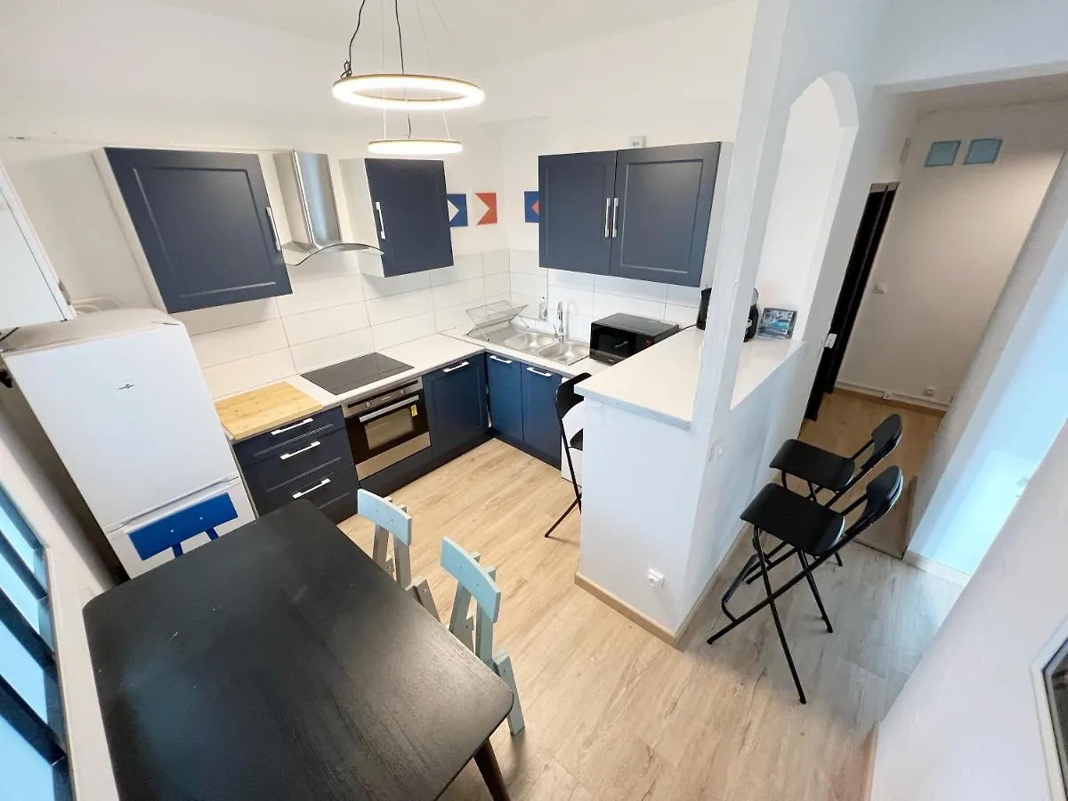 116 Chic & Cosy Grand Appart Moderne 65M2 Hypercentre Wifi Smart Tv Netflix Apartment Saint-Etienne  0*, Saint-Etienne (Loire)